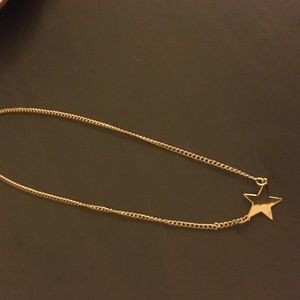 ❗️SOLD❗️Vintage gold tone star necklace